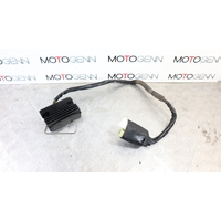 Honda CBR 1100 Super Blackbird 04 voltage regulator rectifier