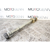 Triumph Thruxton 1200 R 2016 rear wheel axle shaft spindle with spacers