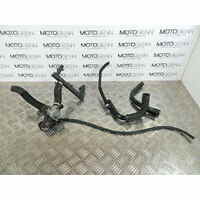Kawasaki Z1000 05 thermostat valve housing and hoses and pipes 